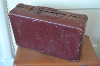 Koffertje donker (rood) bruin