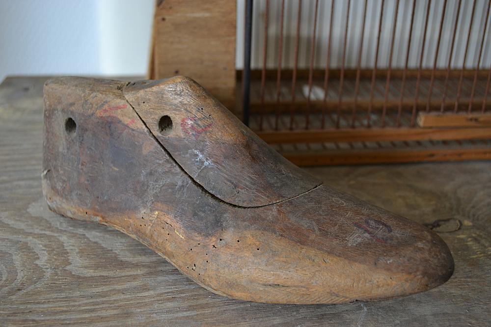 Oude schoenmal 1