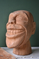 “Laughing head”