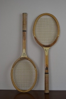 Oude tennis rackets, sportali