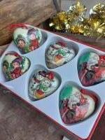 Vintage hartvormig papier maché kerstballen