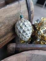 Hanger dennenappel #1