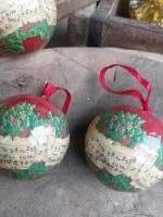 Vintage papier maché kerstballen, muziek #1
