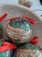 Vintage papier maché kerstballen, muziek #2