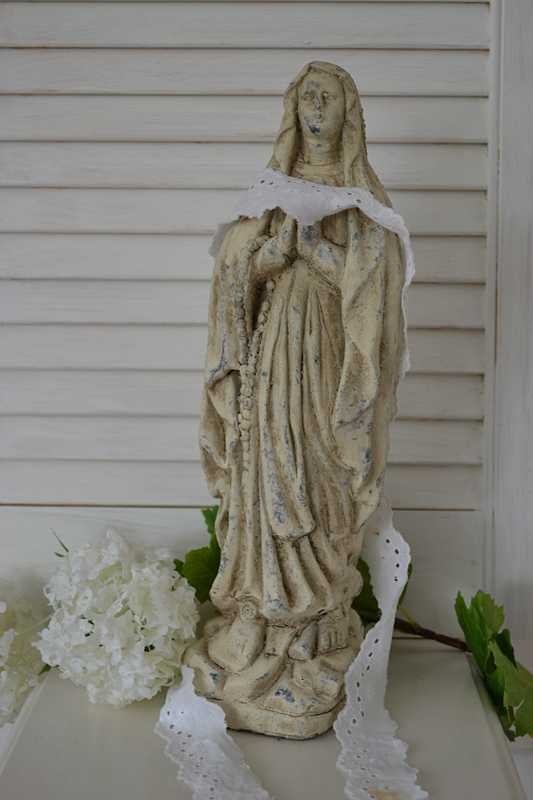Maria beeldje 2